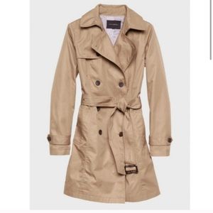 Banana Republic Classic trench